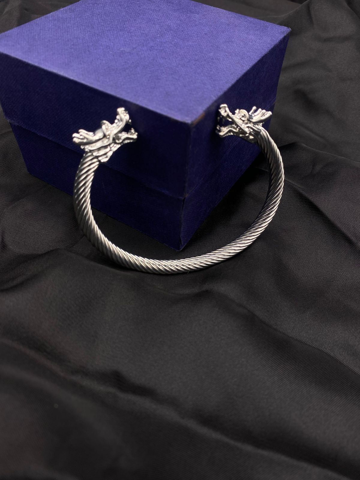 Beautiful Dragon Kara