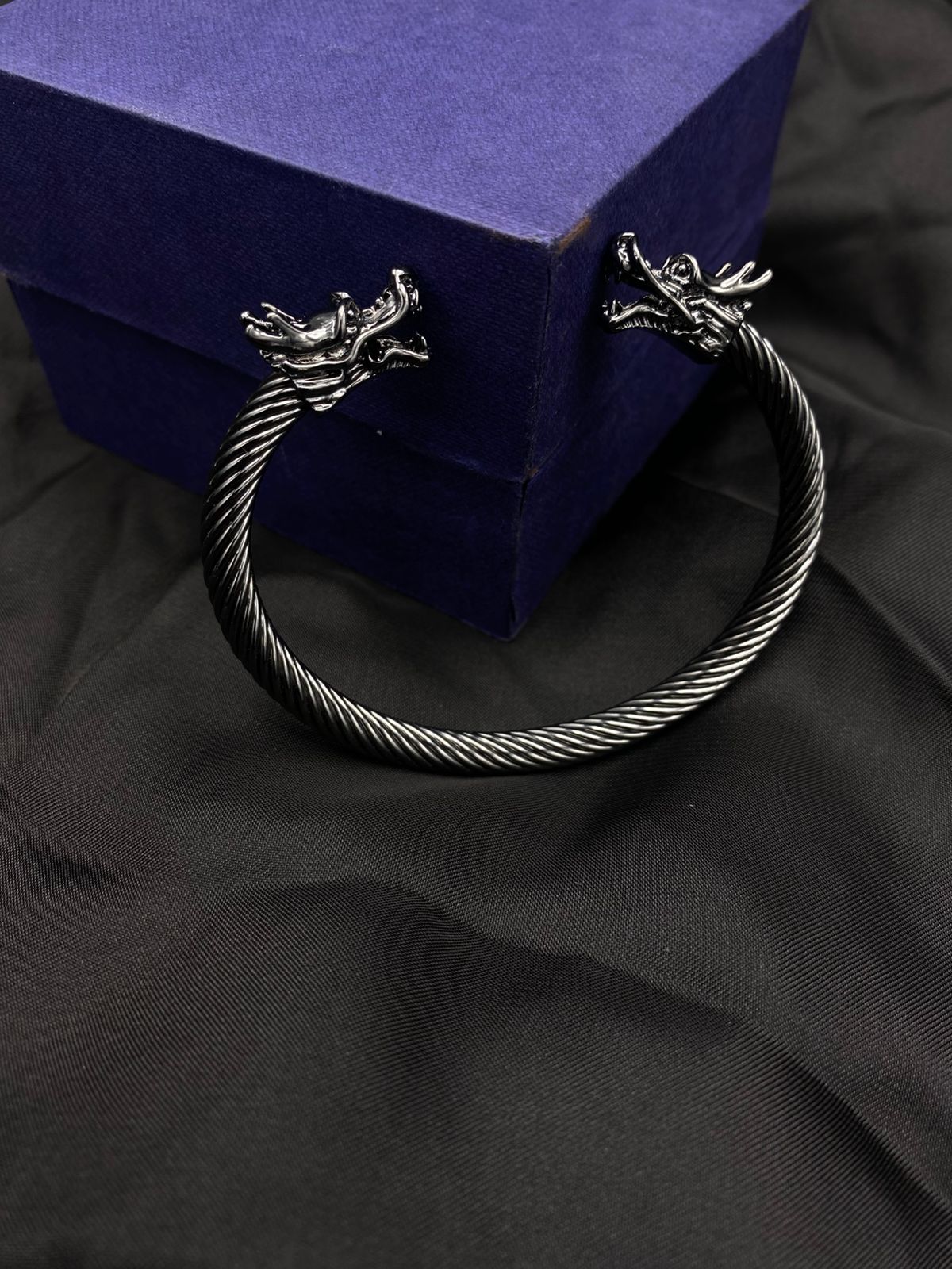 Beautiful Dragon Kara